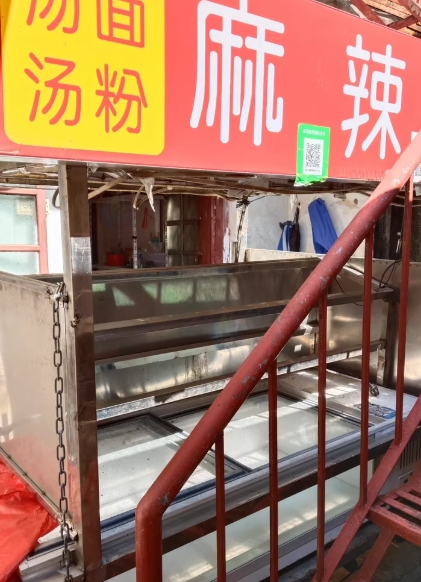 珠海地区处理三轮车、冰箱、灯箱等