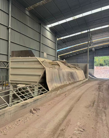 供应：搅拌站水泥罐