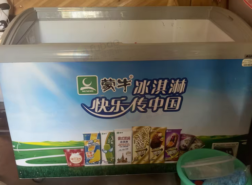 南昌地区处理两台冷柜