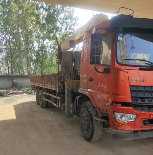 徐州地区处理6月份东风后八轮上装徐工M12T随车吊