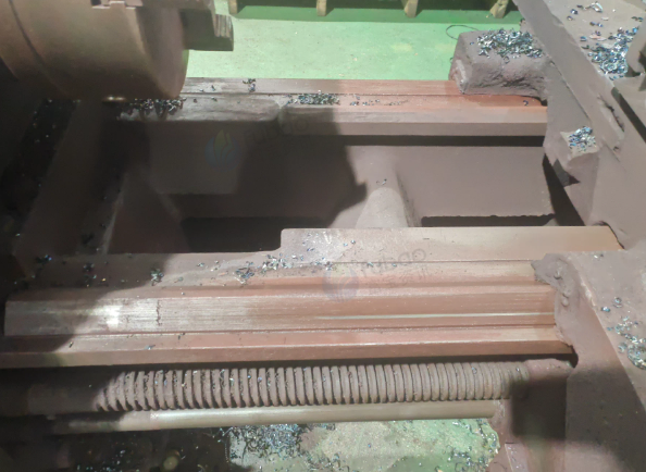 常州地区处理6163*1.5米齐齐哈尔车床1台、6150*1.5m数控车床1台