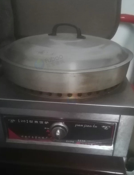 大同地区个人处理煤气煎饺炉、保温桶、煮肉桶