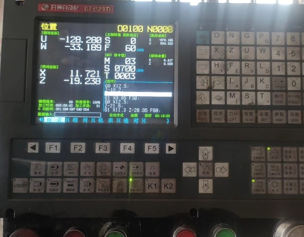 佛山地区个人处理32型线轨后送料数控车床液压夹紧