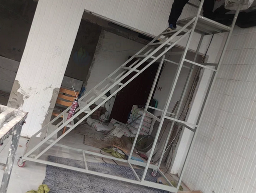 北京地区处理带平台的扶梯