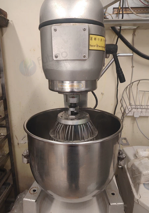 襄阳地区蛋糕店处理三麦烤箱、三麦打蛋机等