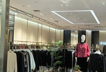 商丘地区处理货架、空调、模特、吧台等服装设施