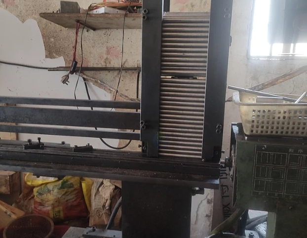 佛山地区个人处理32型线轨后送料数控车床液压夹紧