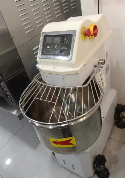 巴中地区处理烘焙店设备三麦烤箱、三麦醒发箱、泽比打面缸