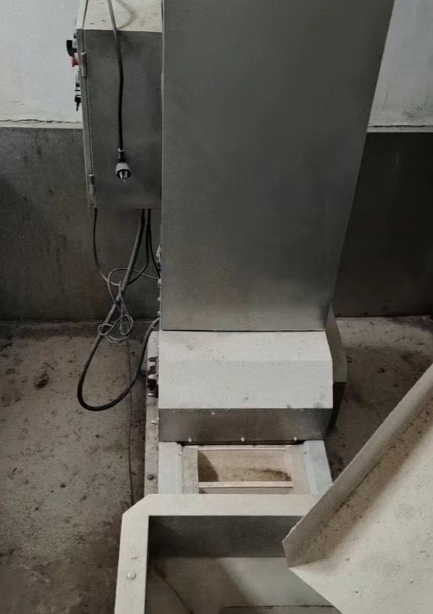 南阳地区处理传送带、瓦盒提升机、振动筛选机等