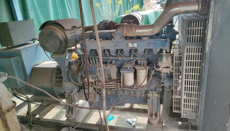 常州地区工厂处理250KW玉柴柴油上海斯坦福发电机组