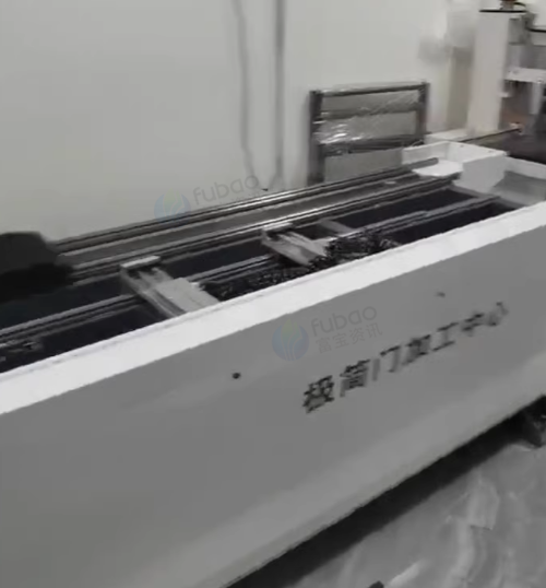 镇江地区工厂处理全自动门窗加工中心