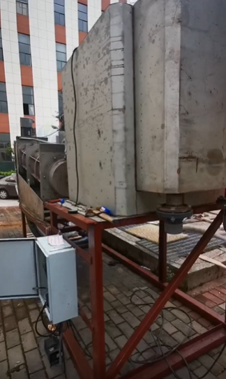赣州地区处理大型工业压滤设备2台含加药桶