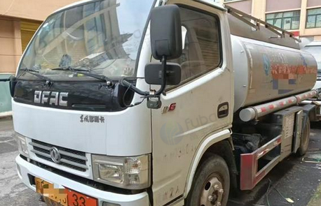 随州地区处理东风多利卡5吨加油车