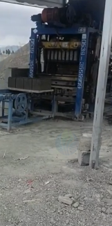 哈密地区处理搅拌机、叉车等全自动水泥制砖机全套设备