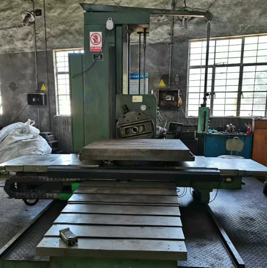 无锡地区工厂处理中捷611B/3镗床1台、CW61140卧车1台、50海克摇臂钻床1台