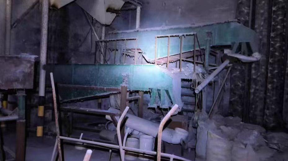 郑州地区处理鄂式破碎机、四台提升机、振动筛