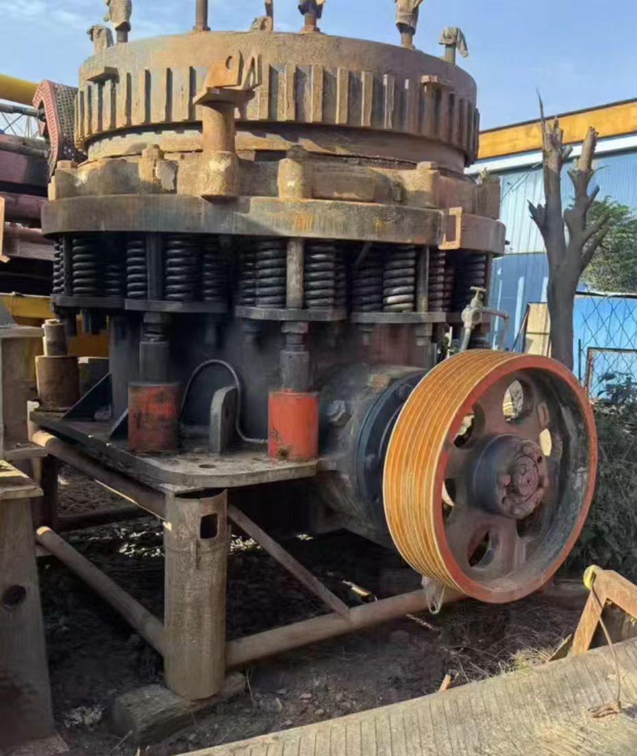 信阳地区工地结束处理1324圆锥破碎机