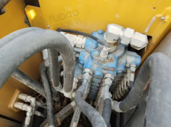 枣庄地区处理20年临工75挖掘机