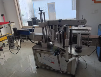 济宁地区工厂处理上盖机 拧盖机 铝箔封口机 封箱机 螺杆空压机 双面贴标机等