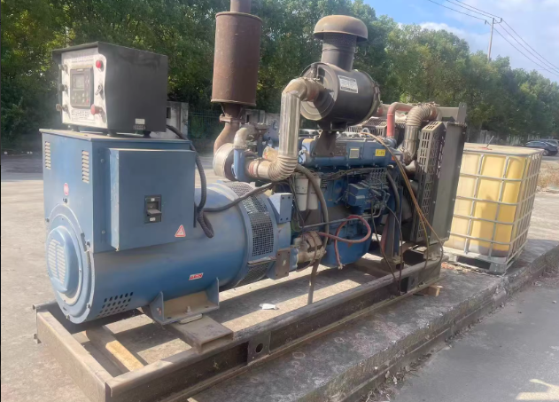 南通地区工厂处理斯太尔308KW发电机组