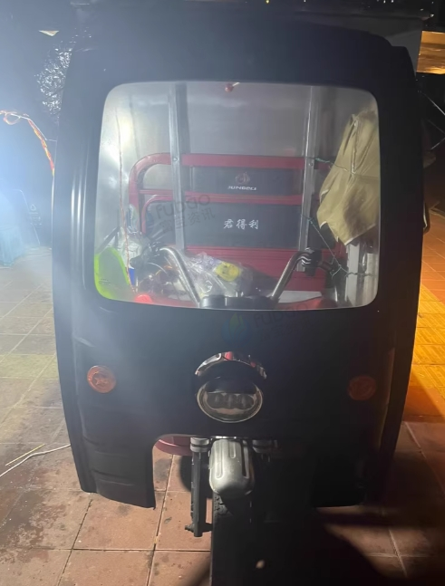 贵阳地区处理烧烤三轮餐车、带烤炉净化器