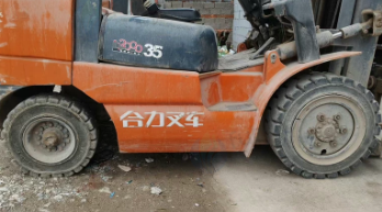 青岛地区处理3.5吨合力叉车