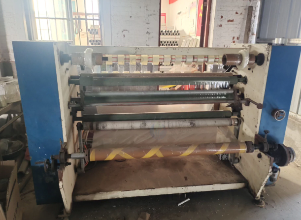 盐城地区工厂处理台钢胶带复卷机一套