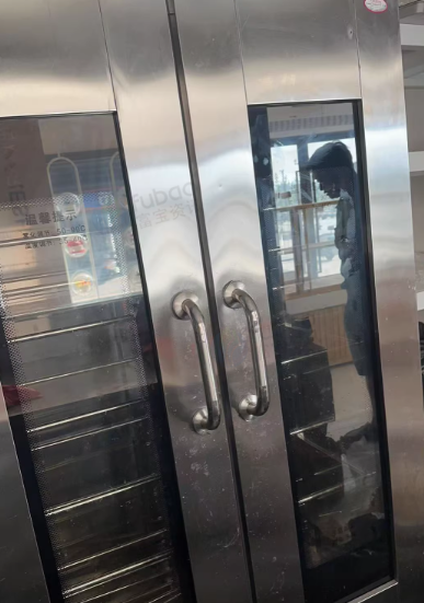 南京地区处理蛋糕店全套设备、空调5个