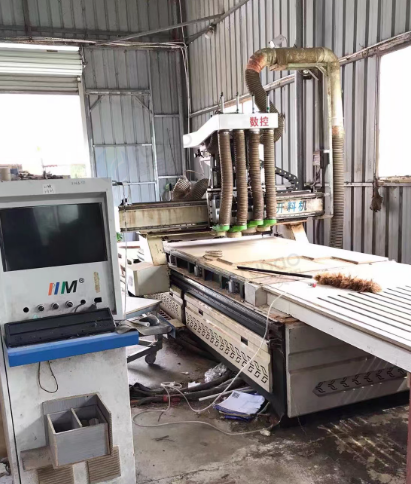 汕尾地区处理木工3排钻、开槽机、曲线手动封边机、侧孔机、封边机、4工序开料机、冷压机等