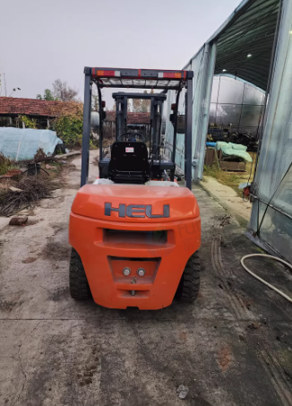 潍坊地区公司处理合力3吨叉车