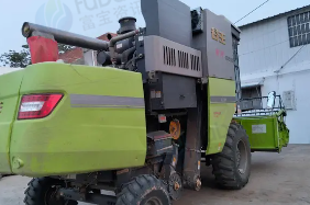 北京地区处理19纯小麦谷王收割机