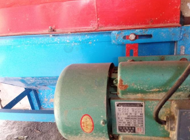 商丘地区处理打玉米机