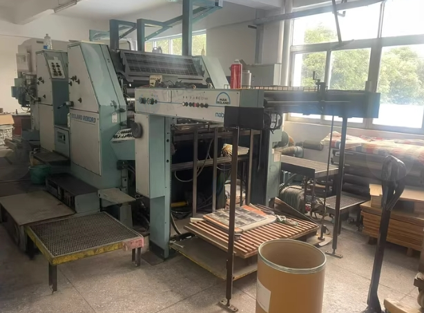 佛山地区处理西德罗兰对开彩印机连晒版机