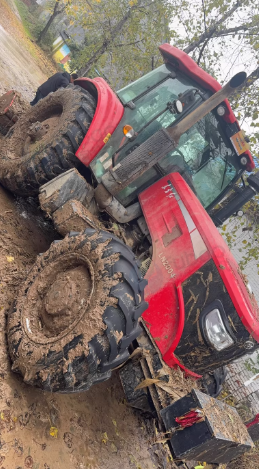 菏泽地区处理东方红LN2004拖拉机