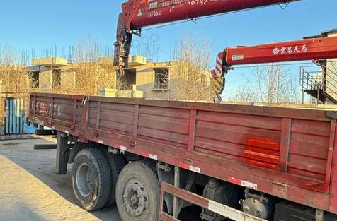 鄂尔多斯地区处理程力8吨汽车吊