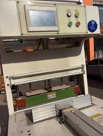 青岛地区个人处理3台包装机