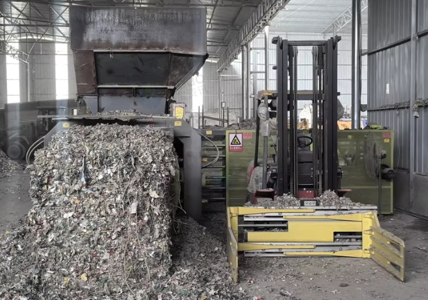 成都地区处理250型全自动打包机、叉车