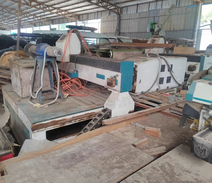 广州地区处理红木加工工业设备一批