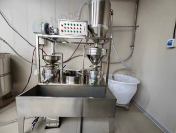 淄博地区豆腐坊处理磨浆机 煮浆桶 压榨机 承压锅炉 净水设备等全套豆腐生产设备