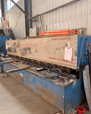 银川地区个人处理不锈钢四米长裁板机及折弯机