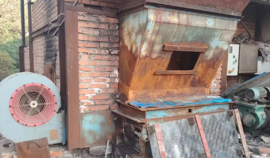 深圳地区蛋托厂处理水泵电机、打浆罐、石粉机、链条炉等