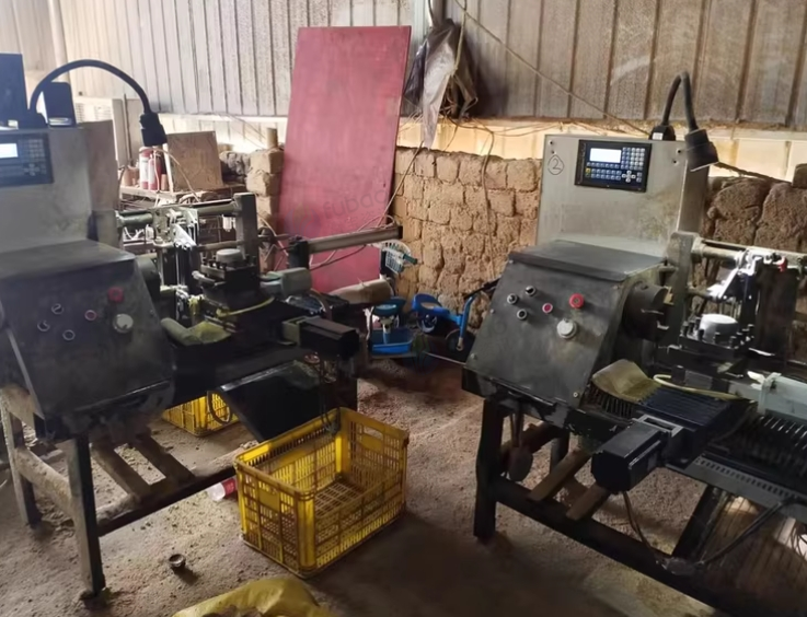 宜宾地区工厂处理竹筒加工设备全套、4头激光雕刻机、数控车床4台、木料数控车床1台等