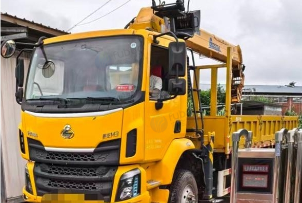 内江地区处理随车吊8吨