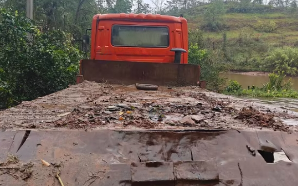 达州地区处理东风天锦平板车