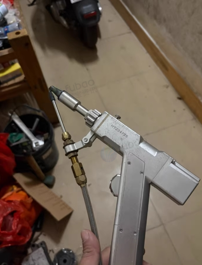 东莞地区个人处理热刺1200W激光焊机