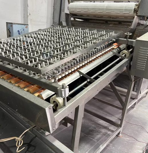 泰州地区工厂处理150公斤自动剥虾机一套