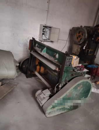 济南地区处理1.3米剪板机 立式铣床 平面磨床