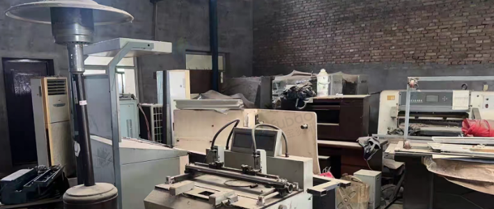 西安地区处理524四色胶印机、920切纸机、打孔机等