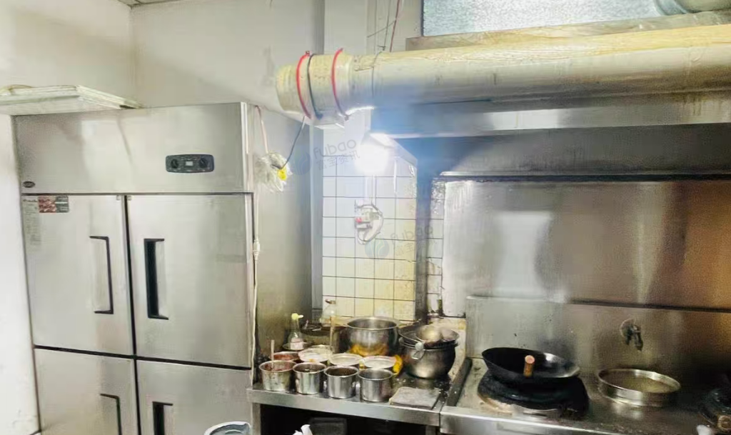 长沙地区店铺处理冰箱、空调、洗碗池、保温桶等餐饮店厨具