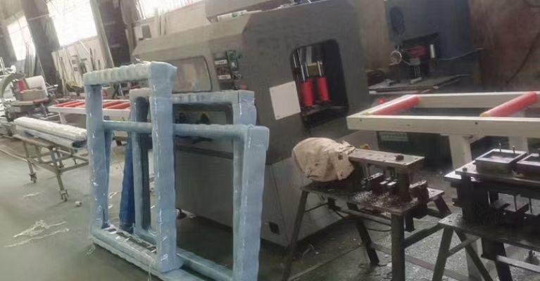 合肥地区闲置处理电动升降调试架、断桥铝穿条机、数控双头锯